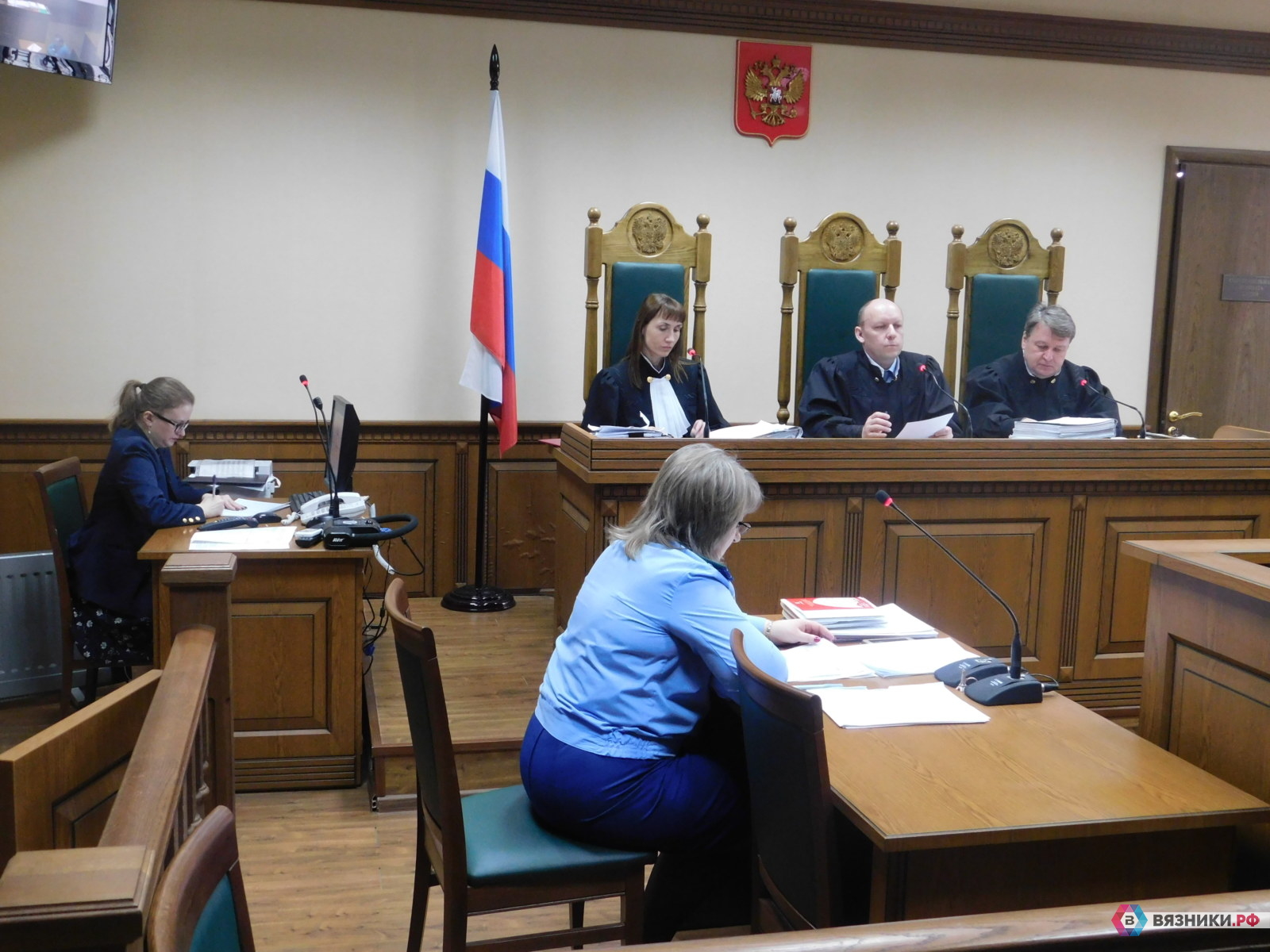 Судьи владимирского областного суда фото